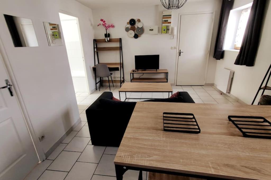 Appartement Style Industriel Au Centre De ドゥエー エクステリア 写真