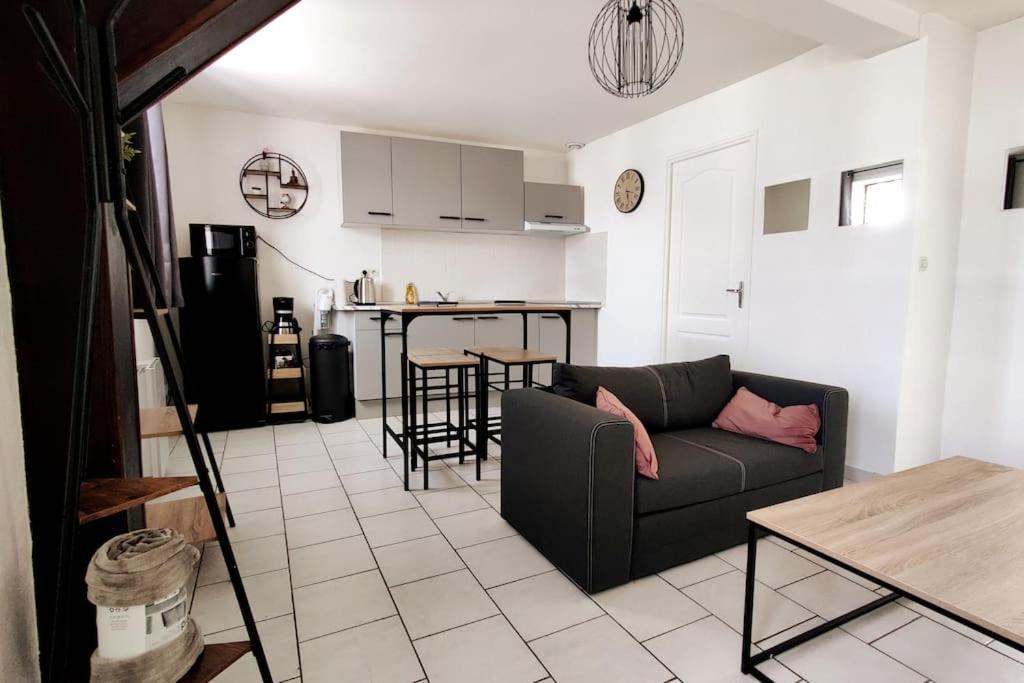 Appartement Style Industriel Au Centre De ドゥエー エクステリア 写真