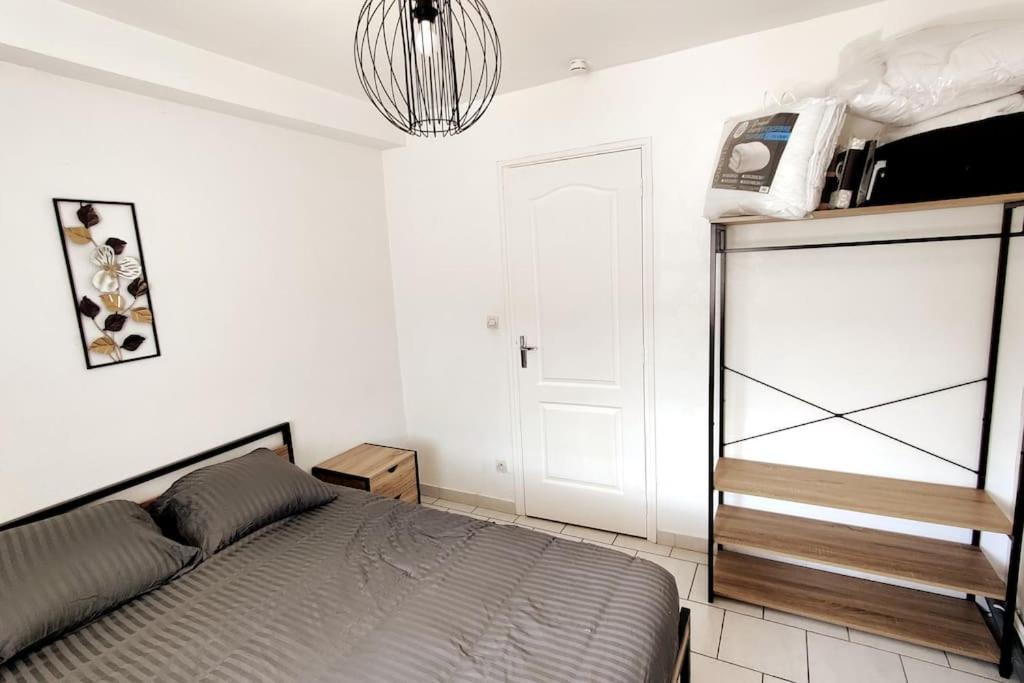 Appartement Style Industriel Au Centre De ドゥエー エクステリア 写真